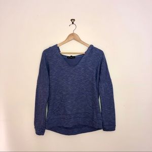 Derek Heart blue sweatshirt